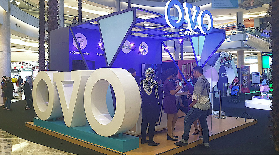 Booth OVO yang ada di banyak pusat perbelanjaan